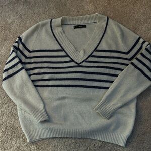 Mango Women's Navy and Cream V-Neck Sweater